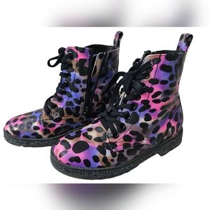 Girls combat boots
